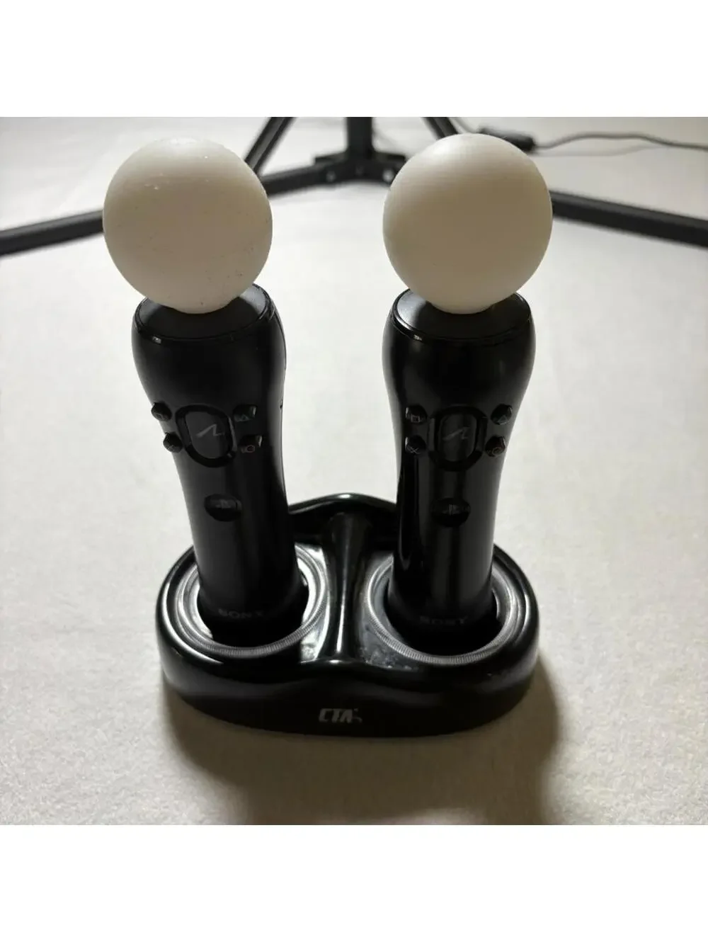 CTA Dual Charging Dock with 2 Sony PS Move Controllers PlayStation 3 4 VR